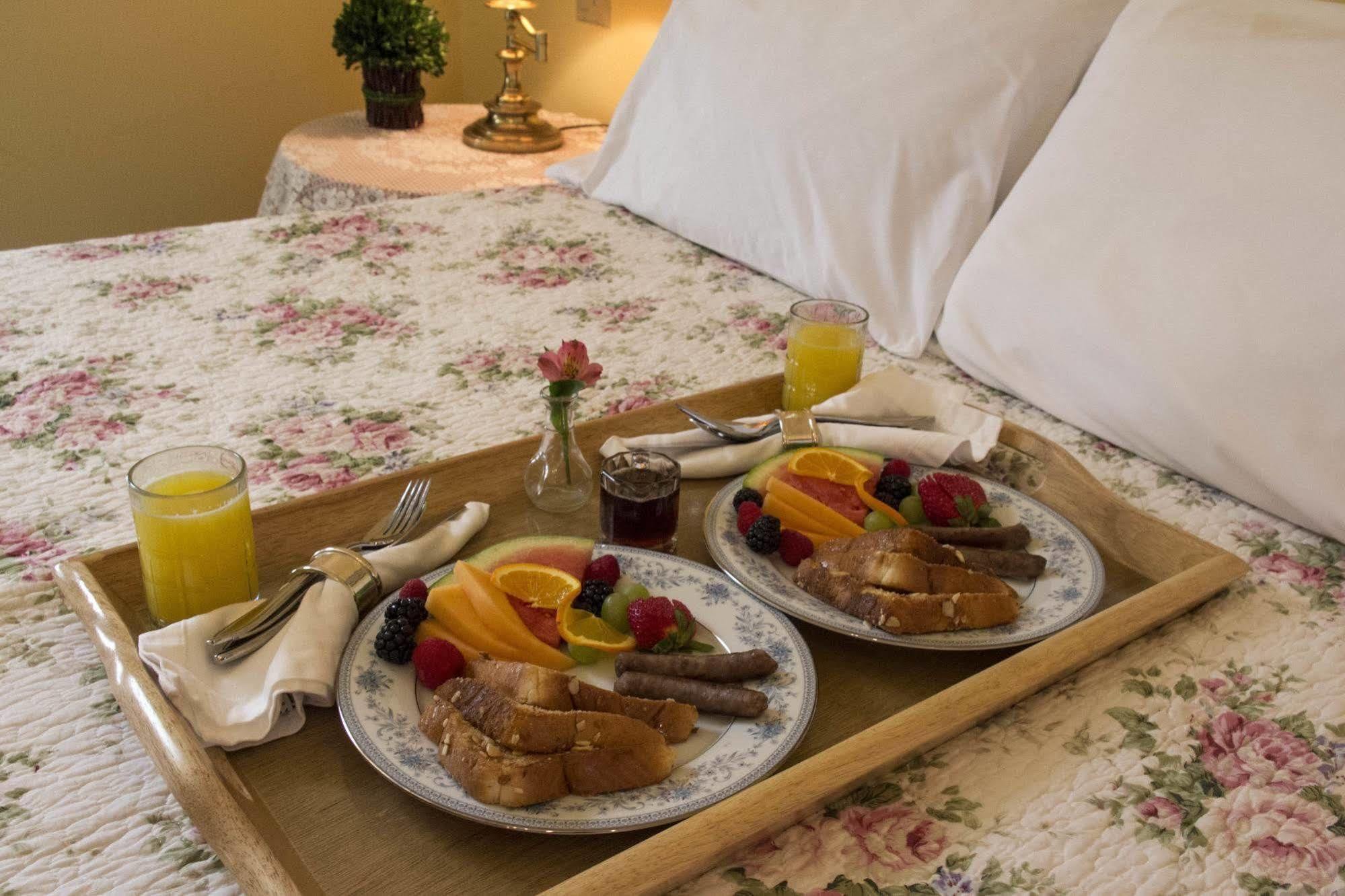 The Rochester Inn Sheboygan Falls Esterno foto